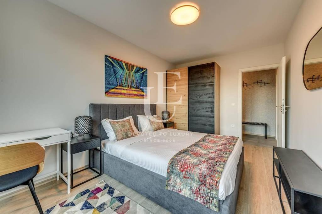 Madrid: A Modern 2-Bedroom Apartment With Parking София Экстерьер фото
